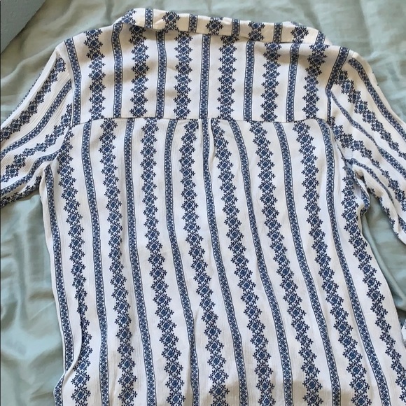 Beachy wrap blouse - Picture 4 of 4